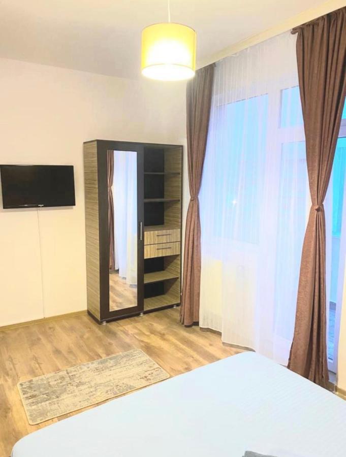 Virgo Summer Land * Mamaia
